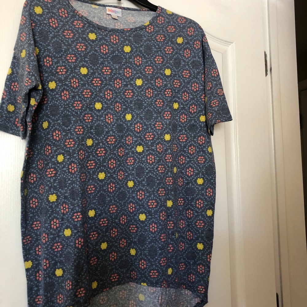 LuLaRoe Irma top